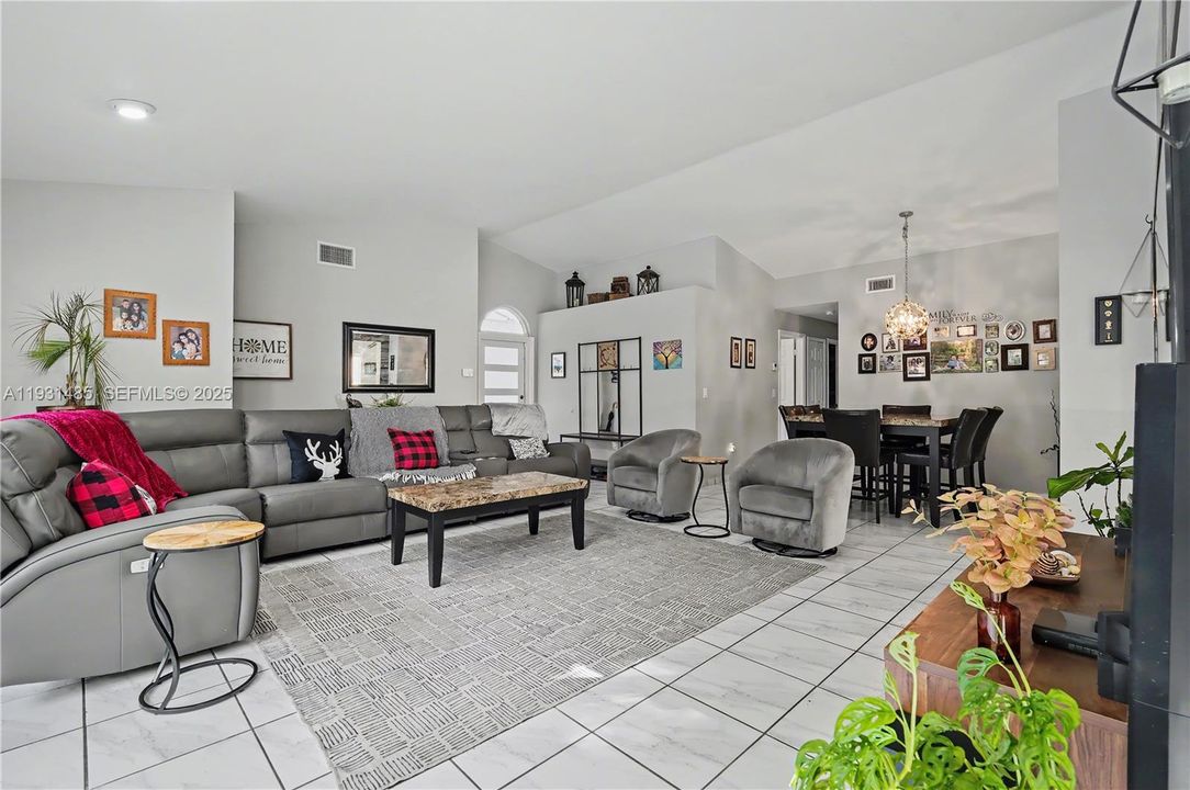 For Sale: $649,000 (3 beds, 2 baths, 1782 Square Feet)