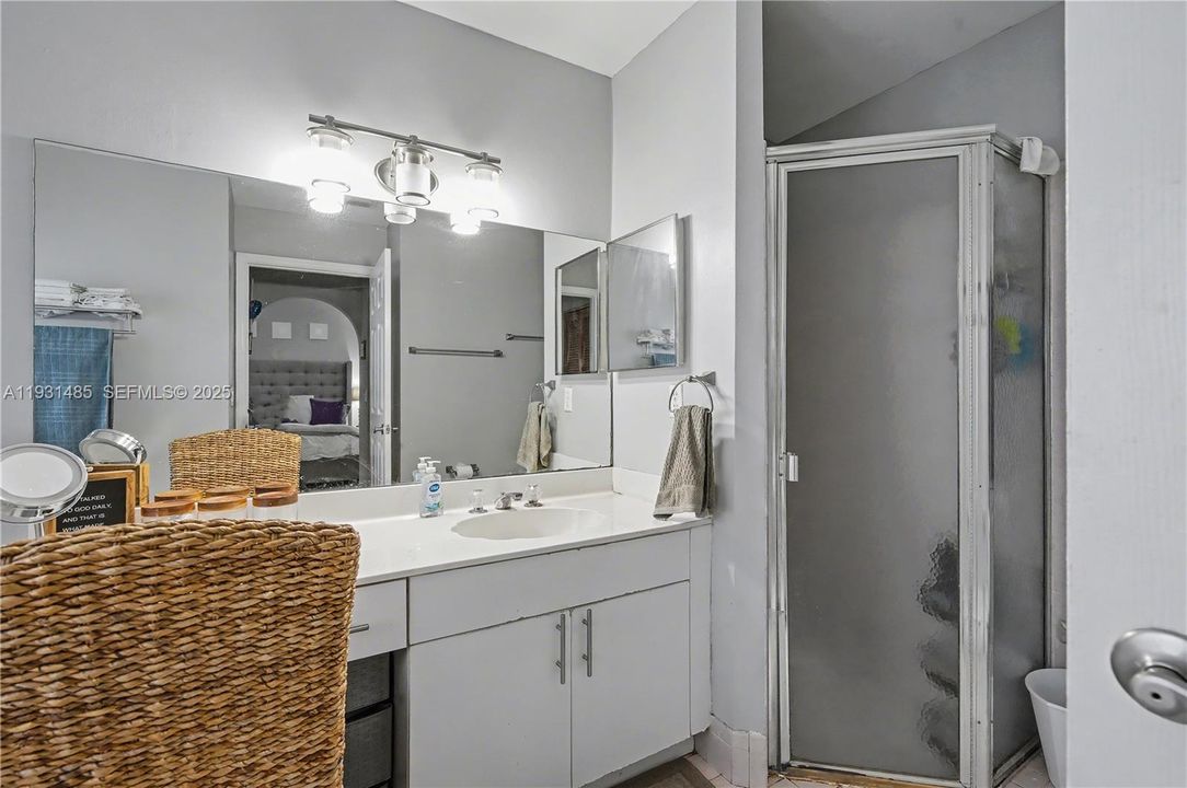 For Sale: $649,000 (3 beds, 2 baths, 1782 Square Feet)