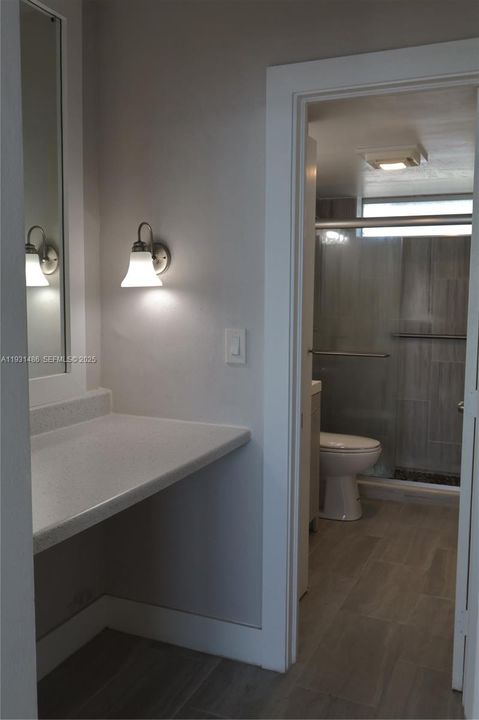 待售: $189,000 (1 贝兹, 1 浴室, 768 平方英尺)