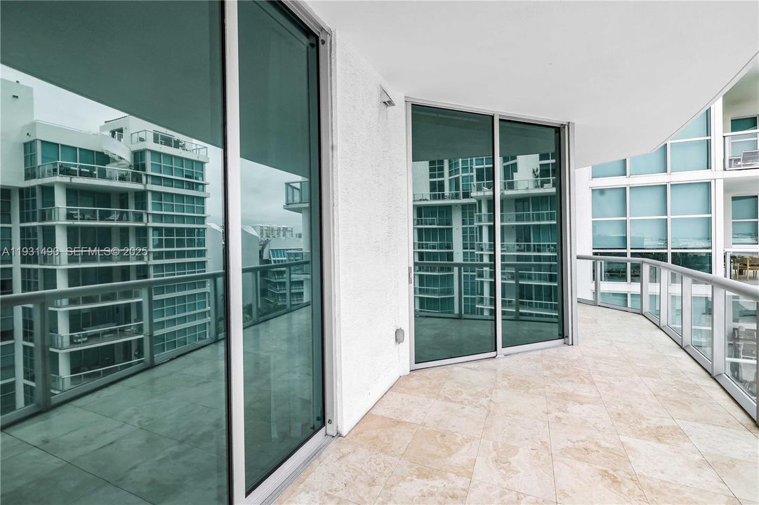 待售: $720,000 (2 贝兹, 2 浴室, 1432 平方英尺)