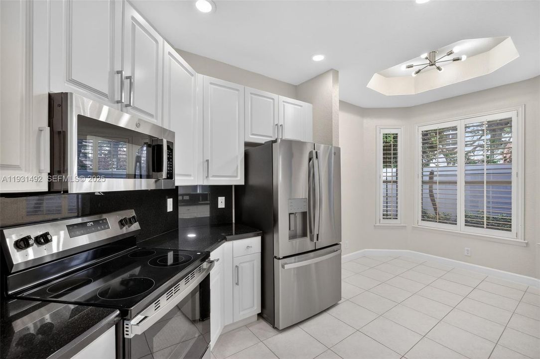 For Rent: $6,000 (3 beds, 2 baths, 1834 Square Feet)