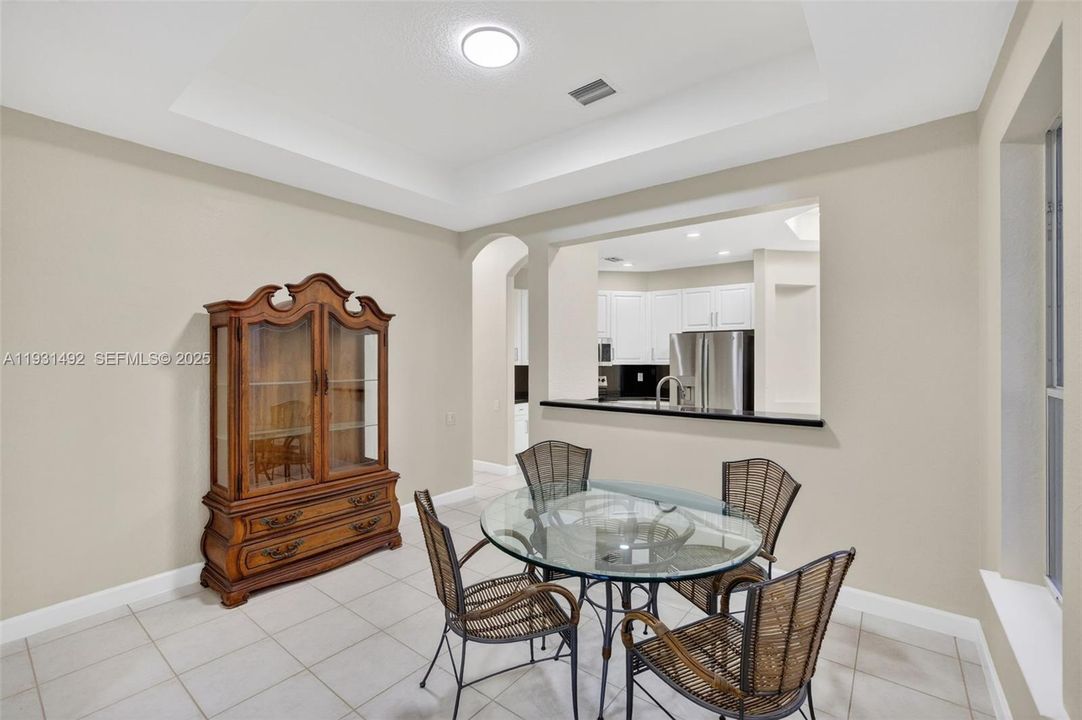 For Rent: $6,000 (3 beds, 2 baths, 1834 Square Feet)