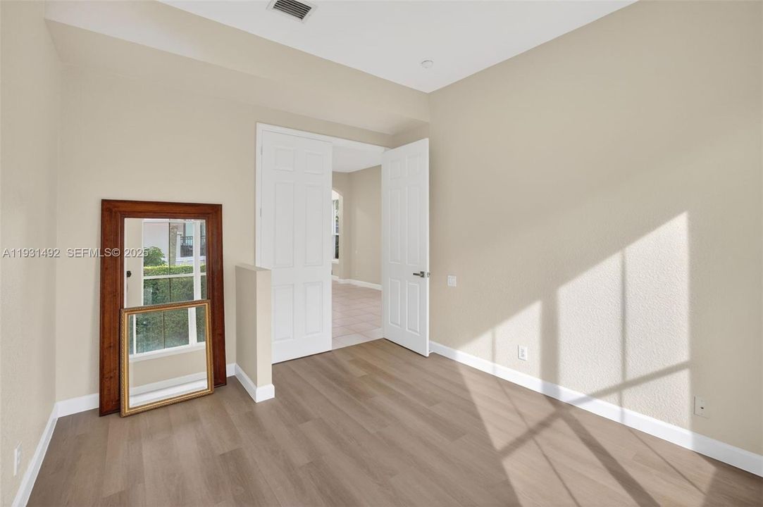 For Rent: $6,000 (3 beds, 2 baths, 1834 Square Feet)