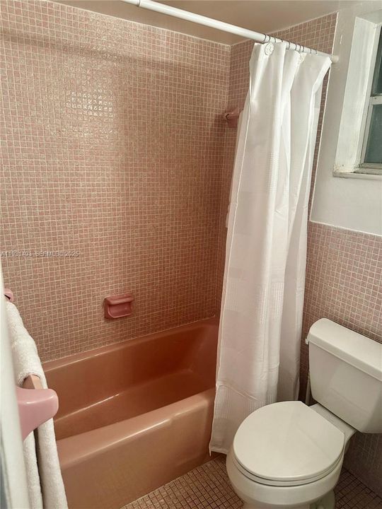 В аренду: $1,600 (1 спален, 1 ванн, 630 Квадратных фут)