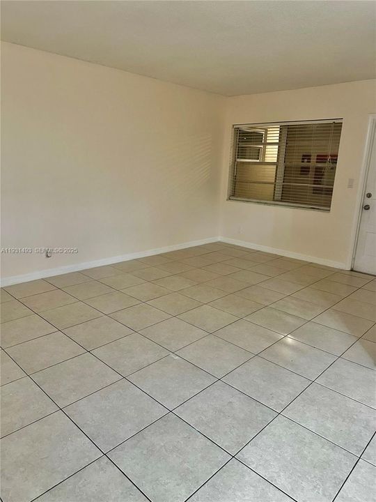 В аренду: $1,600 (1 спален, 1 ванн, 630 Квадратных фут)