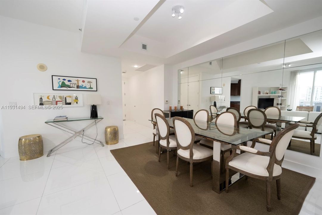 For Rent: $5,700 (2 beds, 2 baths, 1435 Square Feet)