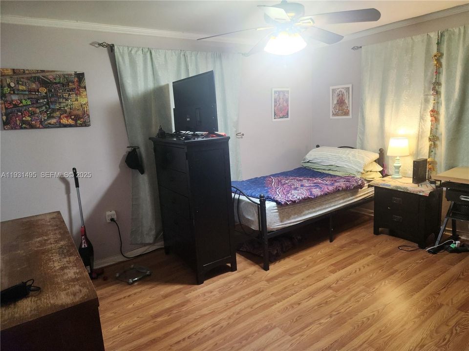 1st bedroom