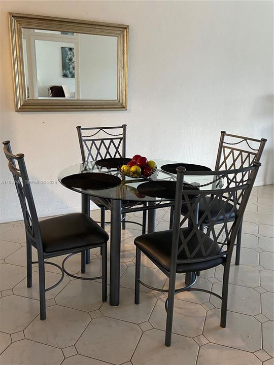 В аренду: $2,600 (2 спален, 2 ванн, 1198 Квадратных фут)