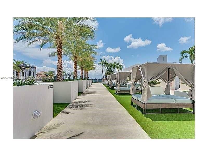 For Rent: $6,500 (3 beds, 2 baths, 1547 Square Feet)