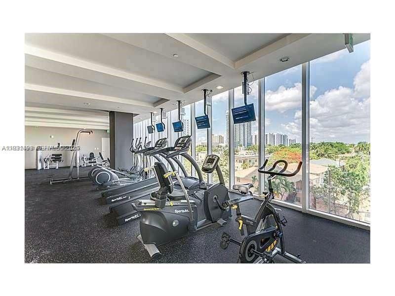 For Rent: $6,500 (3 beds, 2 baths, 1547 Square Feet)