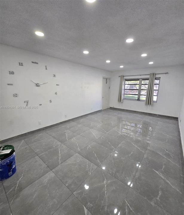 В аренду: $2,650 (2 спален, 2 ванн, 1060 Квадратных фут)