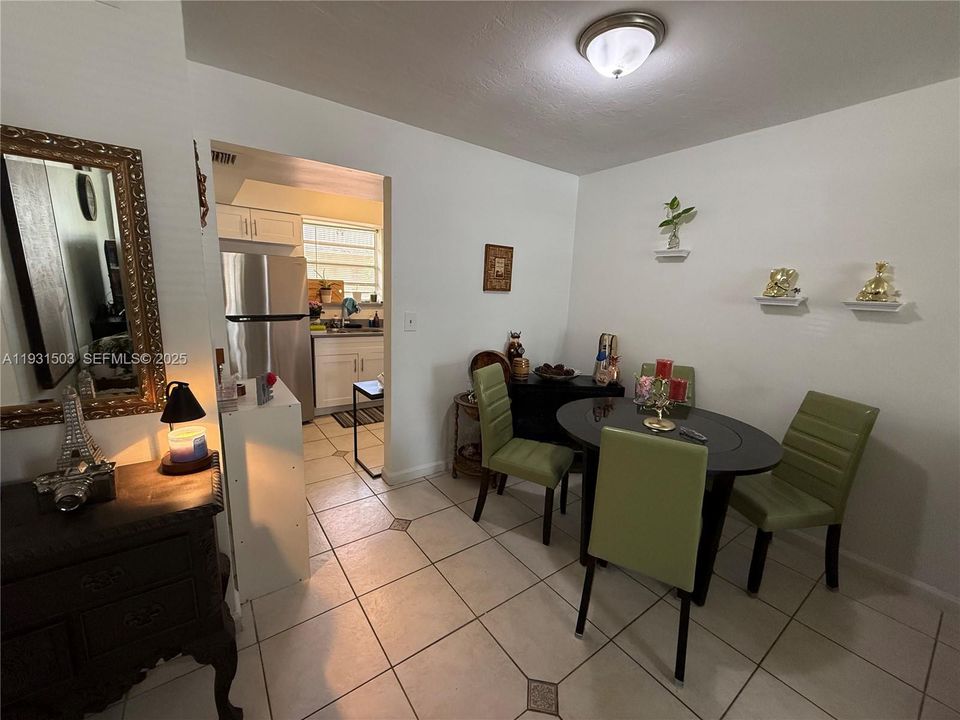 For Rent: $1,500 (1 beds, 1 baths, 792 Square Feet)