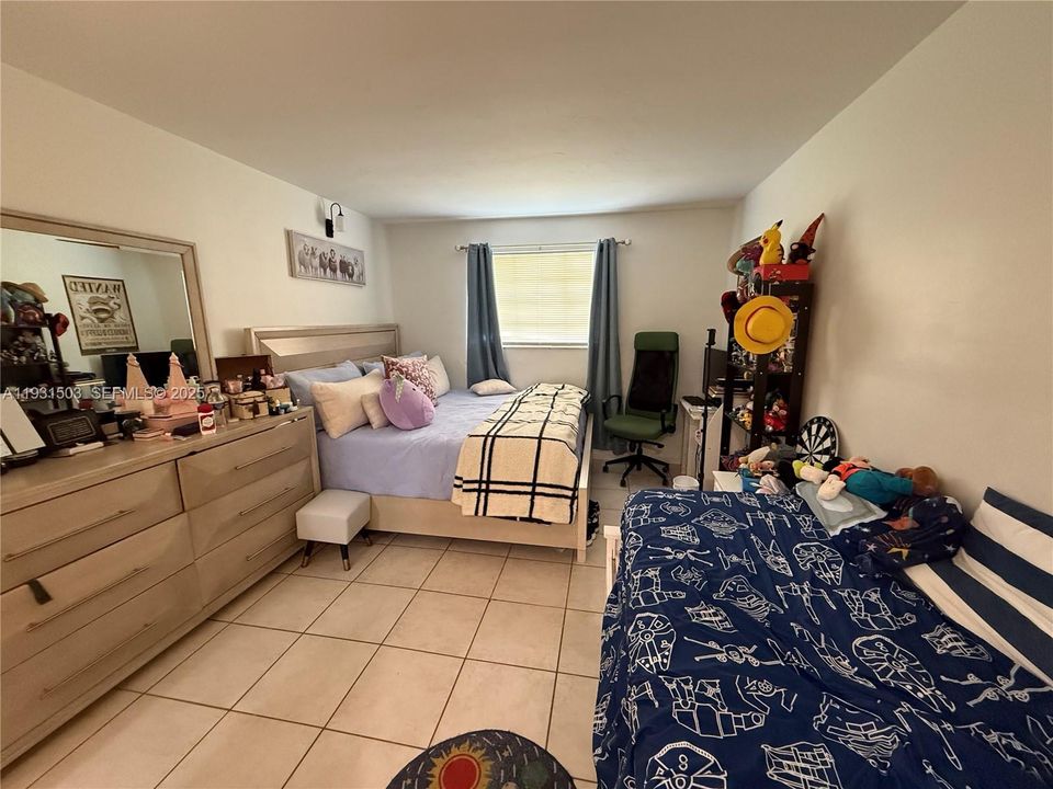 For Rent: $1,500 (1 beds, 1 baths, 792 Square Feet)