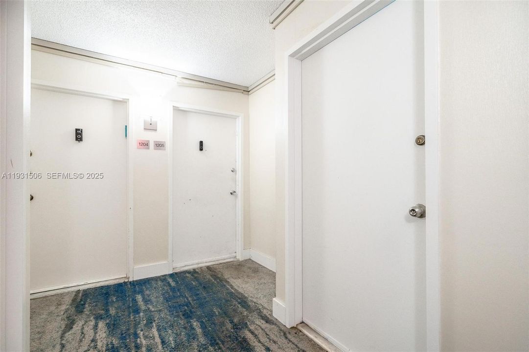 For Rent: $2,850 (2 beds, 2 baths, 1605 Square Feet)