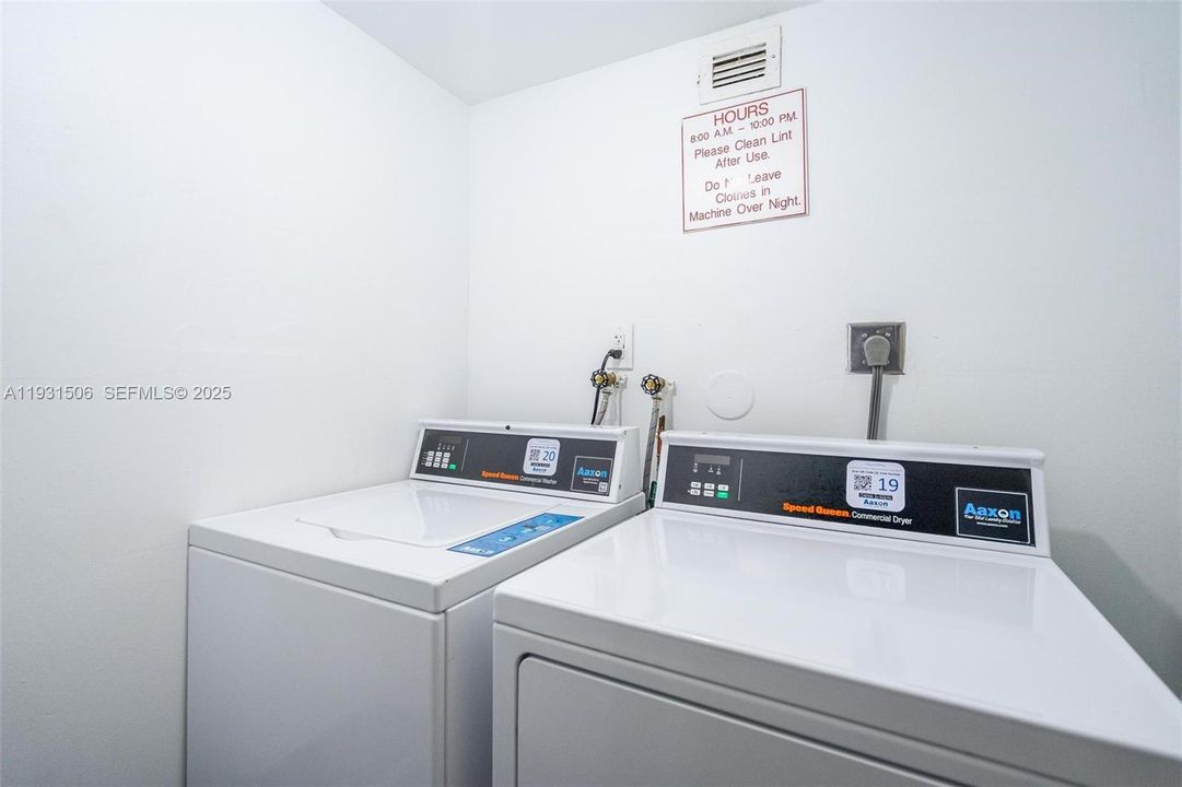 For Rent: $2,850 (2 beds, 2 baths, 1605 Square Feet)