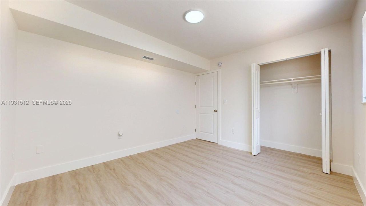 For Rent: $2,800 (3 beds, 2 baths, 1055 Square Feet)