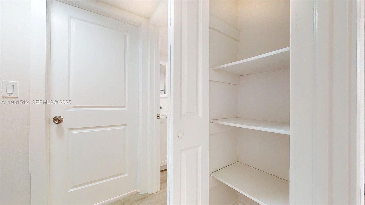 For Rent: $2,800 (3 beds, 2 baths, 1055 Square Feet)