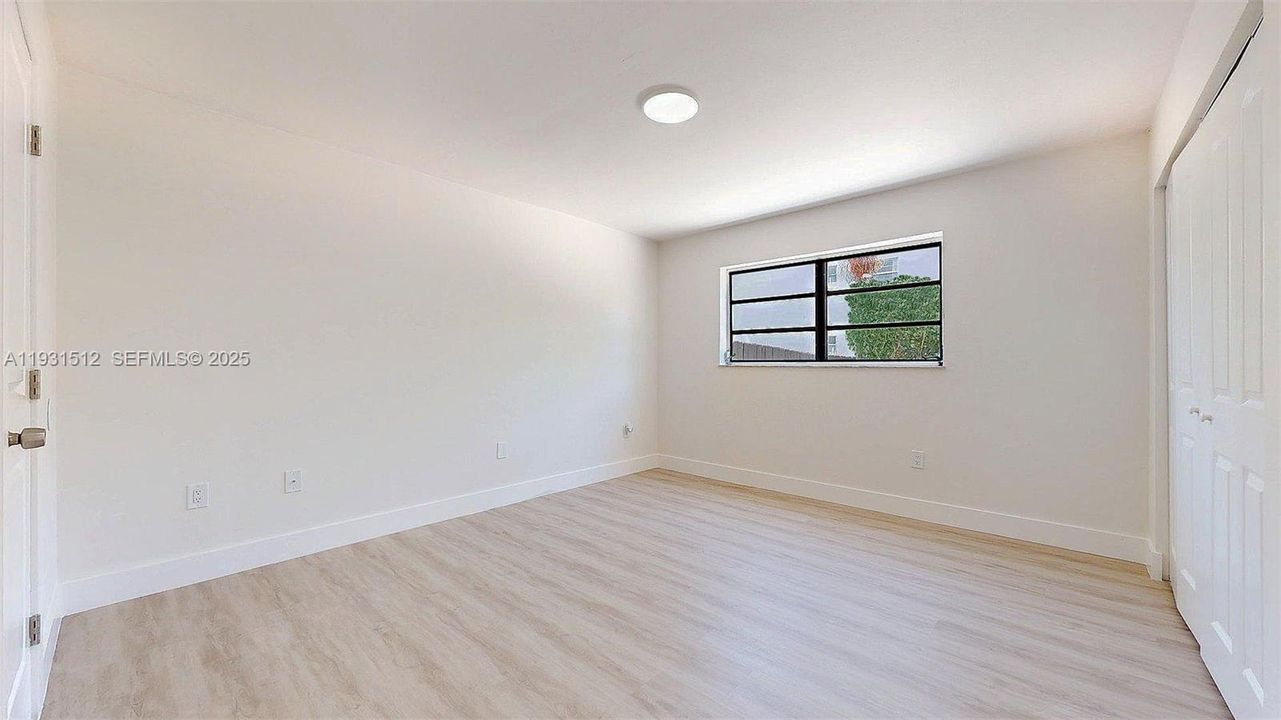 For Rent: $2,800 (3 beds, 2 baths, 1055 Square Feet)