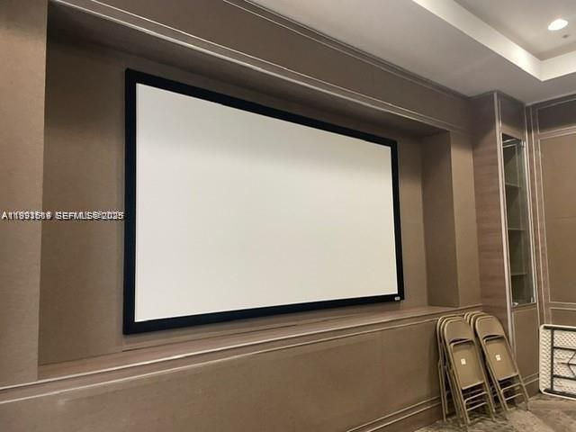 待售: $379,000 (1 贝兹, 1 浴室, 903 平方英尺)