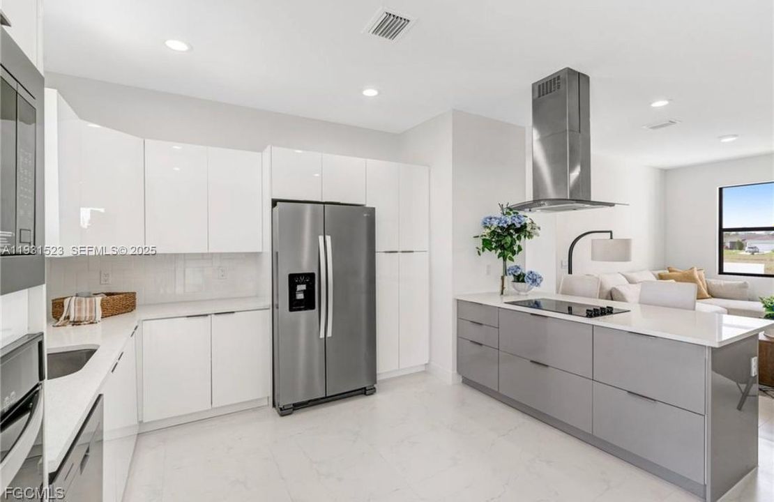 待售: $349,900 (3 贝兹, 3 浴室, 1616 平方英尺)