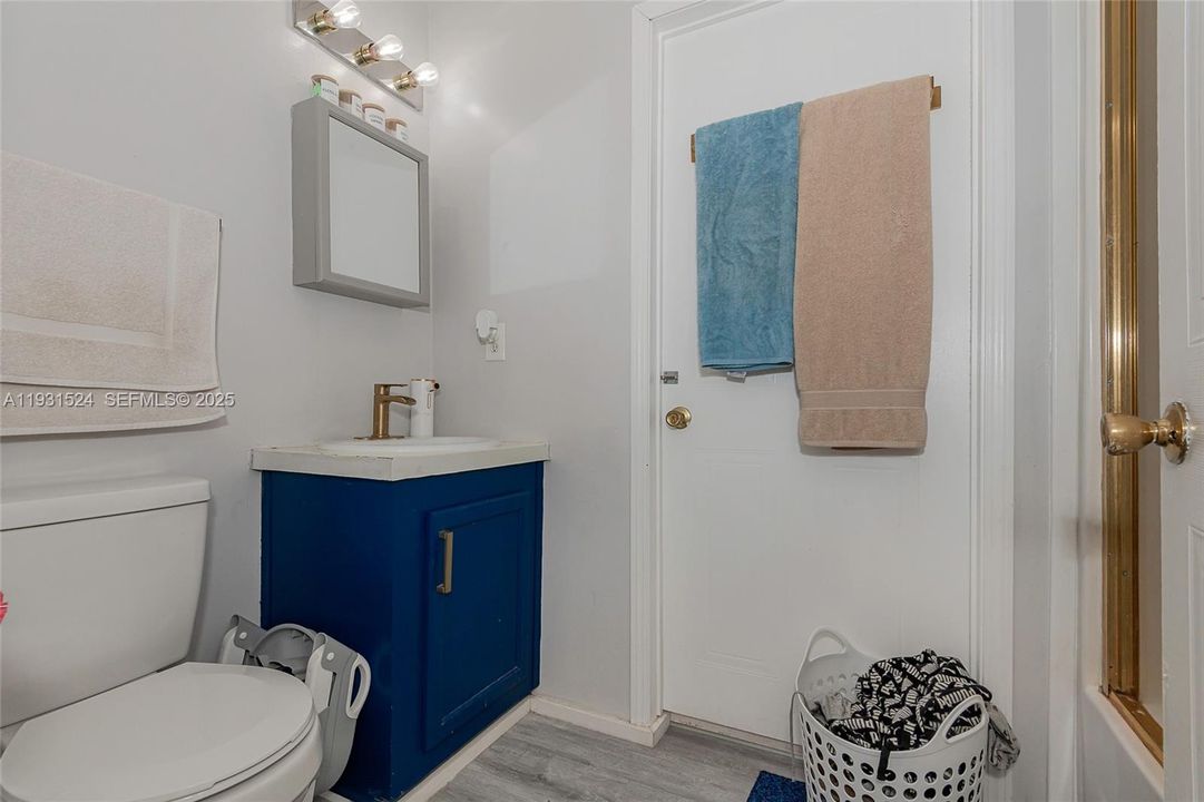 На продажу: $255,000 (3 спален, 2 ванн, 1456 Квадратных фут)