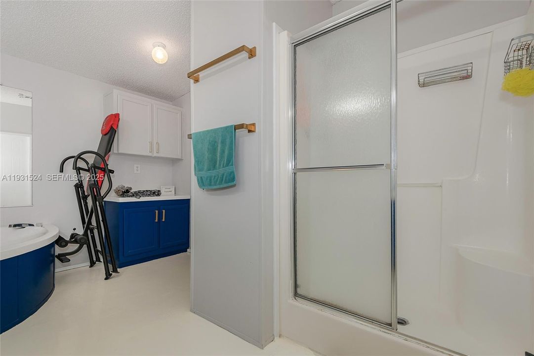 На продажу: $255,000 (3 спален, 2 ванн, 1456 Квадратных фут)