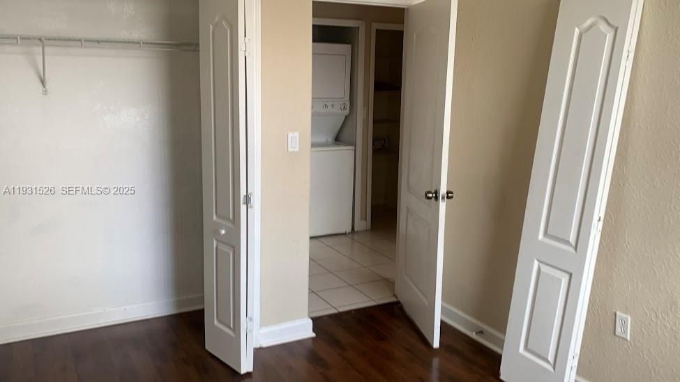 For Rent: $1,950 (3 beds, 2 baths, 1182 Square Feet)