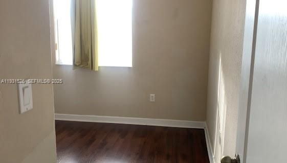 For Rent: $1,950 (3 beds, 2 baths, 1182 Square Feet)