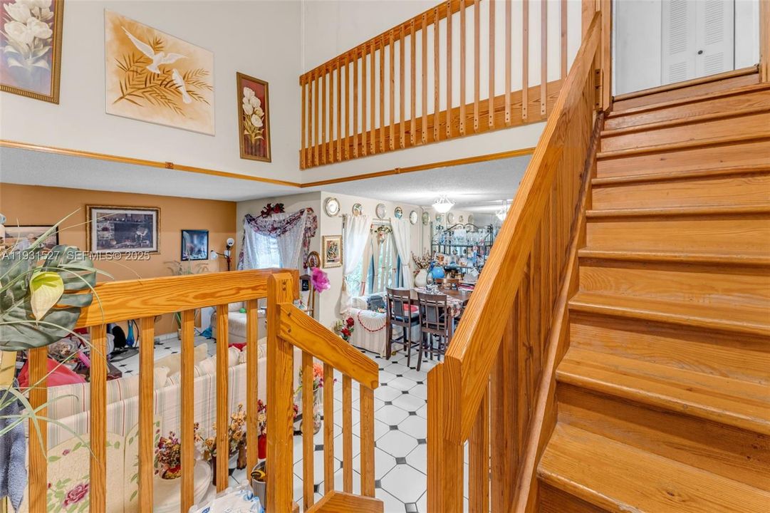 For Sale: $415,000 (3 beds, 2 baths, 1560 Square Feet)