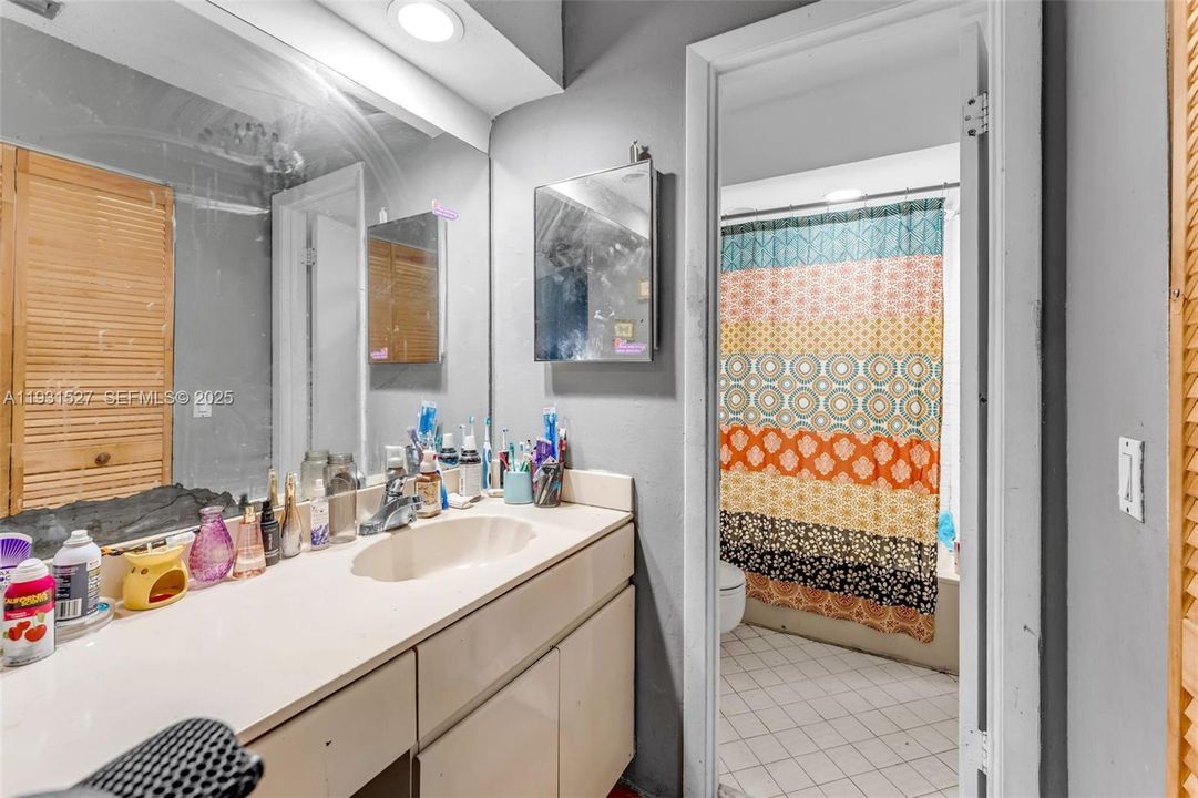 For Sale: $415,000 (3 beds, 2 baths, 1560 Square Feet)