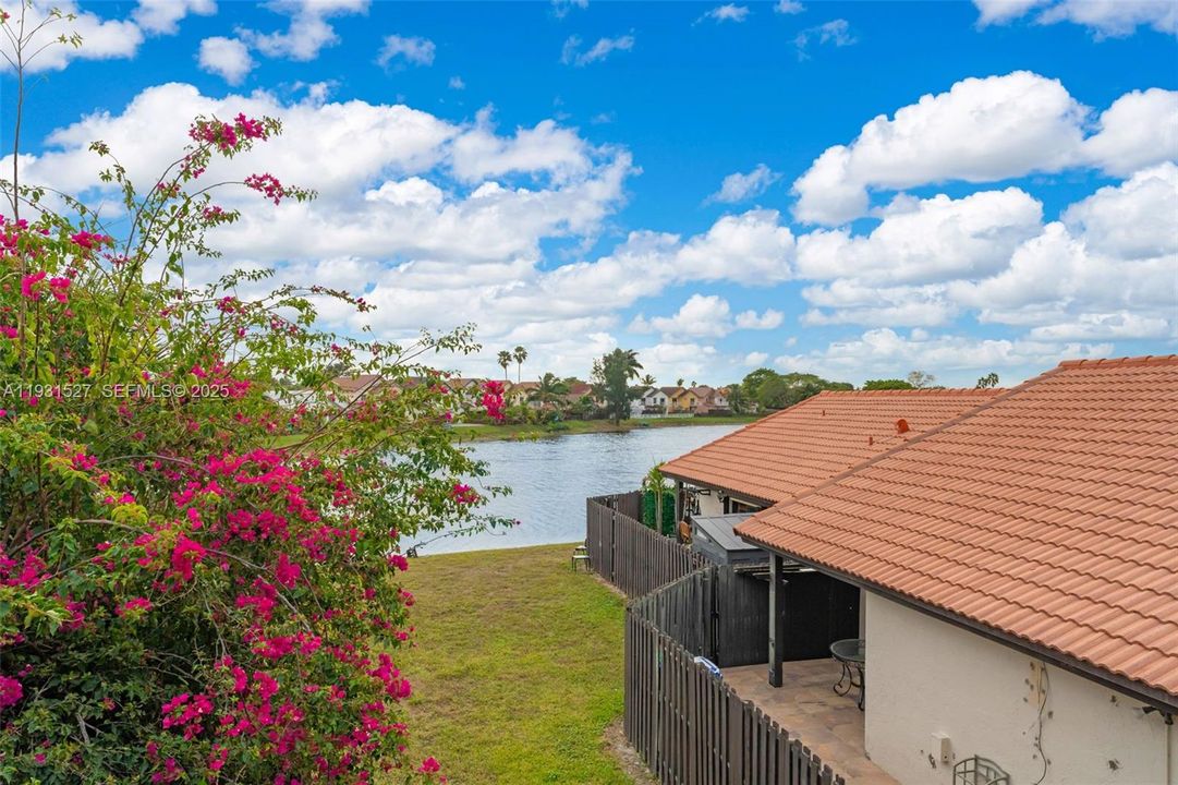 For Sale: $415,000 (3 beds, 2 baths, 1560 Square Feet)