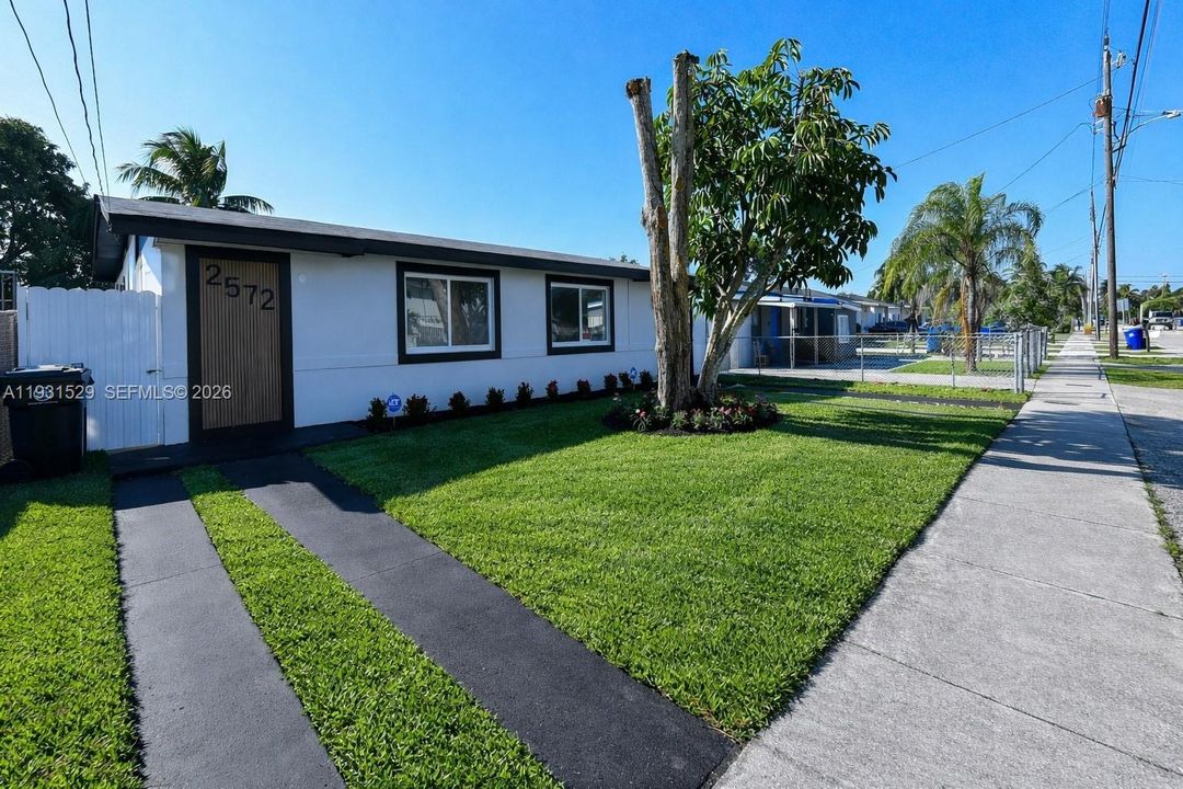 待售: $660,000 (4 贝兹, 2 浴室, 3280 平方英尺)