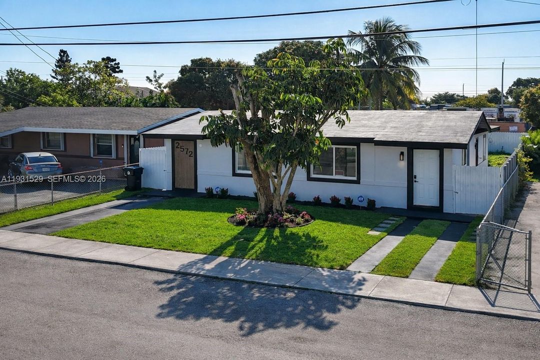 待售: $660,000 (4 贝兹, 2 浴室, 3280 平方英尺)