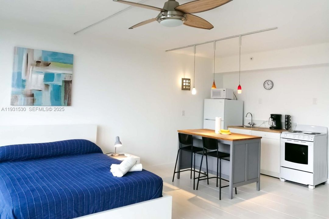 出租: $1,800 (0 贝兹, 1 浴室, 474 平方英尺)