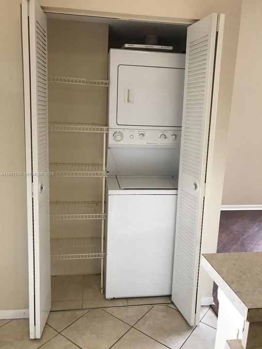 En Renta: $2,400 (2 camas, 2 baños, 927 Pies cuadrados)