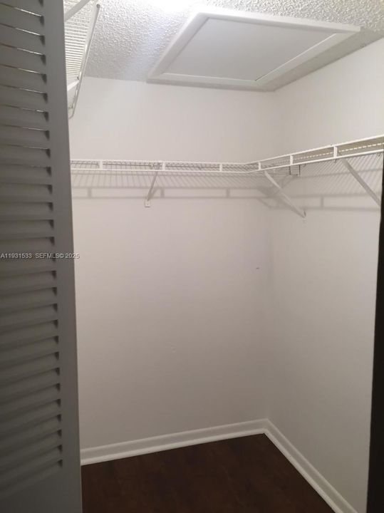 En Renta: $2,400 (2 camas, 2 baños, 927 Pies cuadrados)