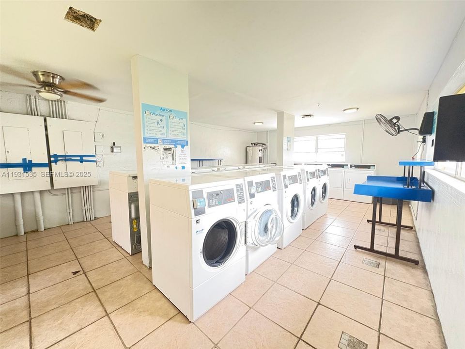 For Rent: $1,580 (2 beds, 1 baths, 590 Square Feet)