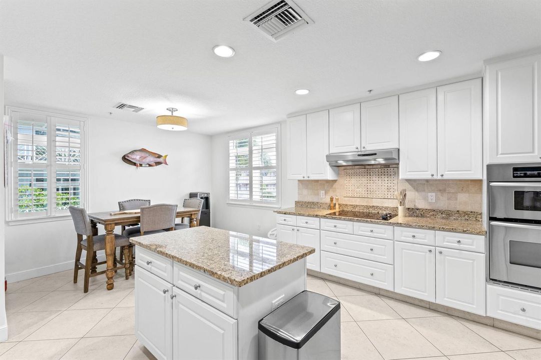 4-web-or-mls-A7404674
