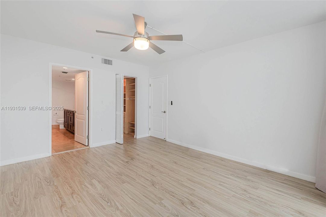 В аренду: $5,500 (2 спален, 2 ванн, 1270 Квадратных фут)