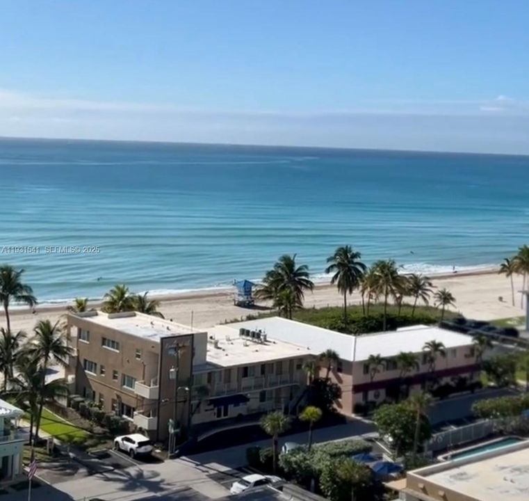 出租: $2,700 (2 贝兹, 2 浴室, 1430 平方英尺)