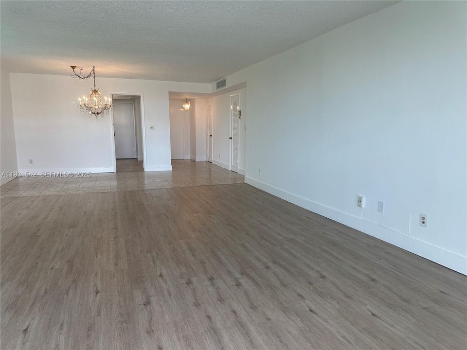 For Sale: $925,000 (2 beds, 2 baths, 1485 Square Feet)