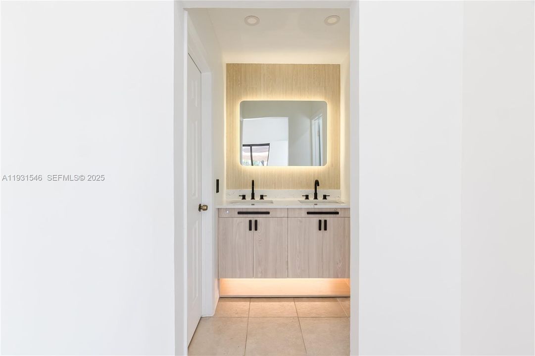 En Venta: $459,900 (3 camas, 2 baños, 1191 Pies cuadrados)