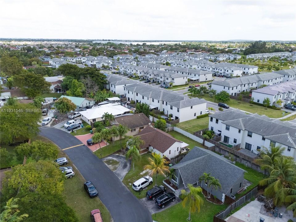 En Venta: $459,900 (3 camas, 2 baños, 1191 Pies cuadrados)