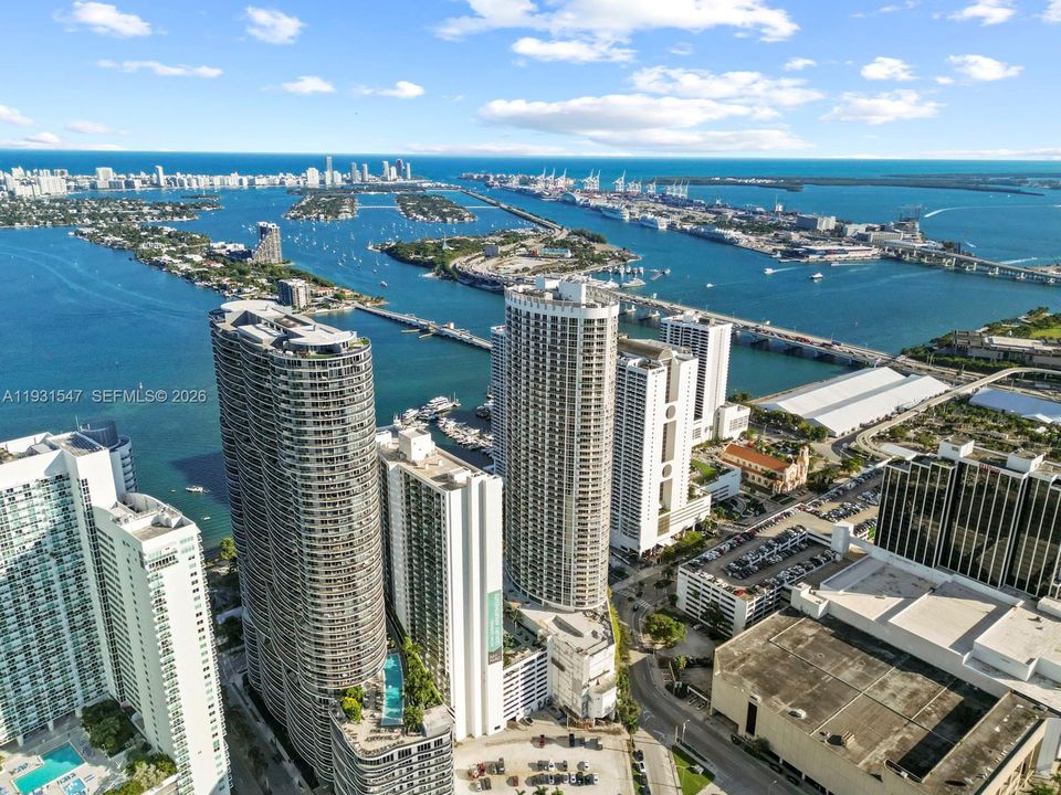 En Venta: $330,000 (0 camas, 1 baños, 503 Pies cuadrados)