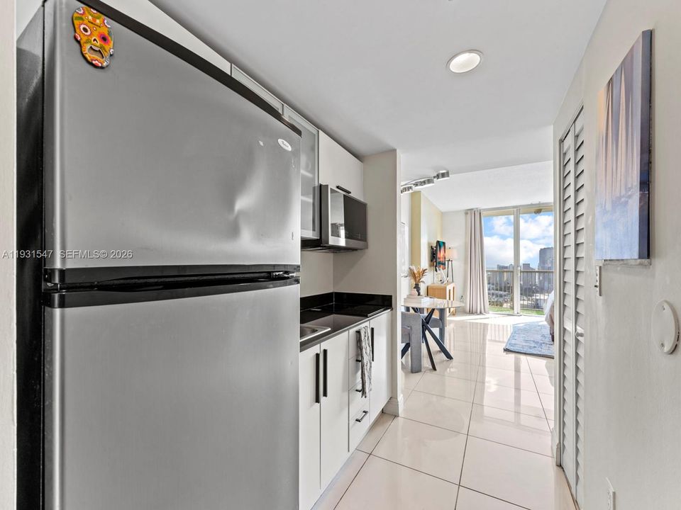 En Venta: $330,000 (0 camas, 1 baños, 503 Pies cuadrados)