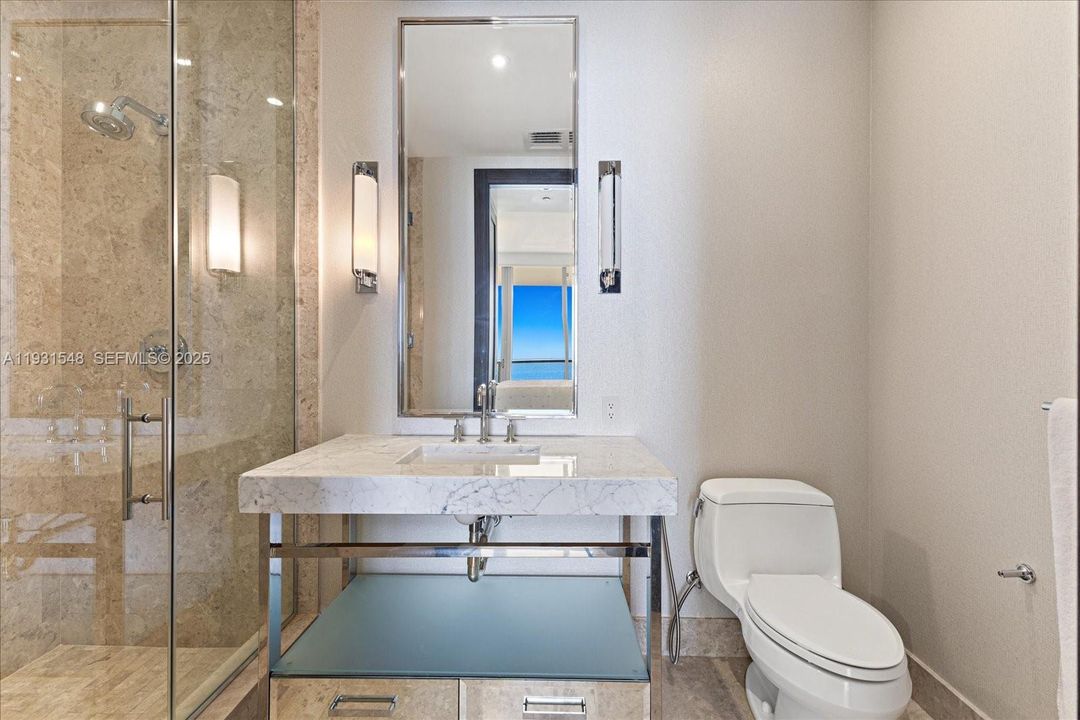 En Venta: $7,900,000 (4 camas, 4 baños, 3688 Pies cuadrados)