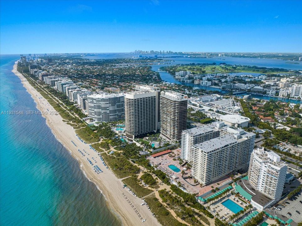 En Venta: $7,900,000 (4 camas, 4 baños, 3688 Pies cuadrados)