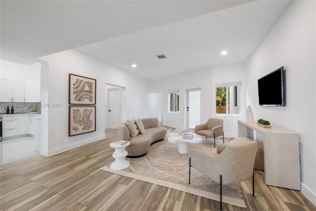 For Sale: $1,199,000 (5 beds, 5 baths, 1950 Square Feet)