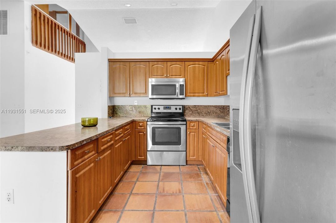 For Sale: $639,000 (3 beds, 2 baths, 1621 Square Feet)