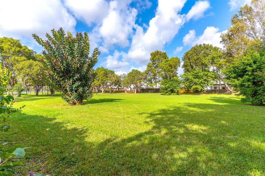 For Sale: $639,000 (3 beds, 2 baths, 1621 Square Feet)